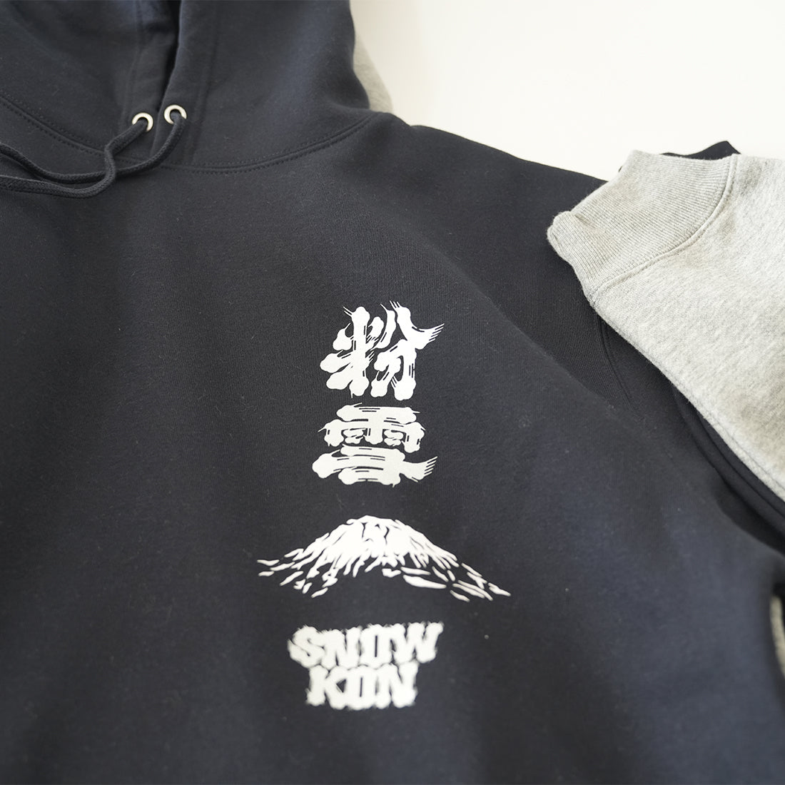 09【ROUND 2】2526_SNOWKON 10th POWDER MT. YOTEI  Hoodie Navy
